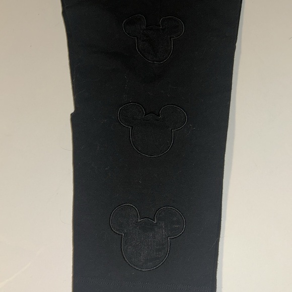 Torrid Black capri Leggings Mickey Solid - Picture 3 of 5